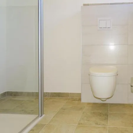 Three-bedroom Holiday In * Loitz
